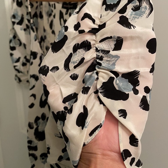 Nanette Lepore leopard print silk wrap top - Picture 7 of 11